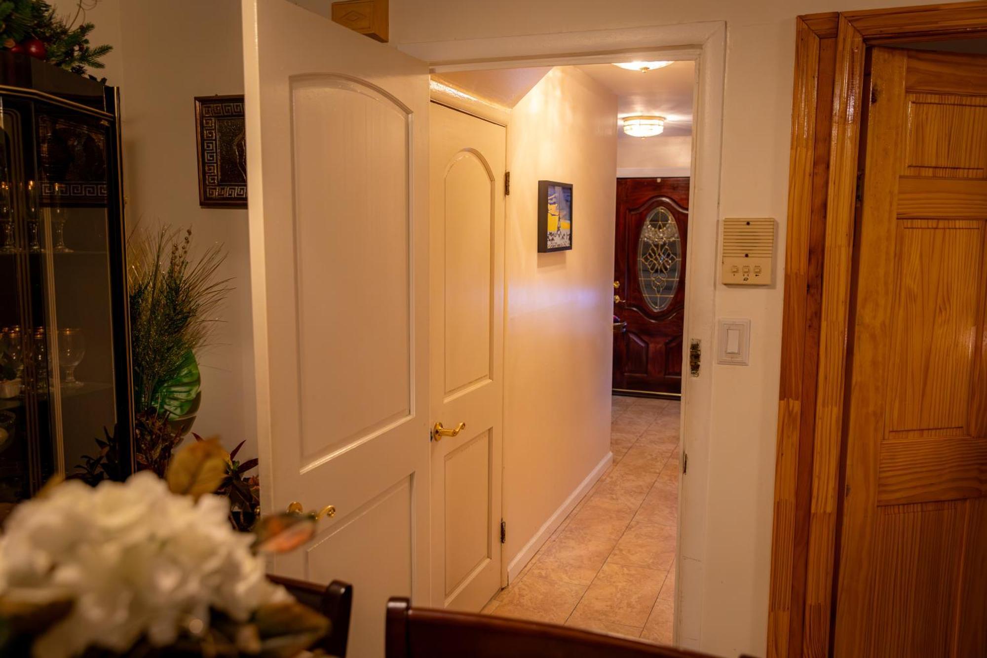 ניו יורק Spacious Comfy Room In Cozy Classy Duplex מראה חיצוני תמונה